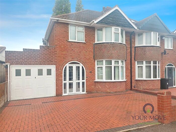 3 Bedroom Semi-Detached House For Sale In St. Michaels Grove, Dudley, West Midlands, DY2