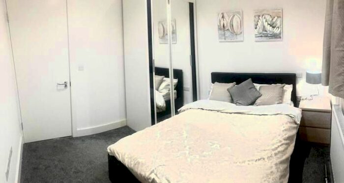 Studio To Rent In Bransgrove Road, Edgware, HA8