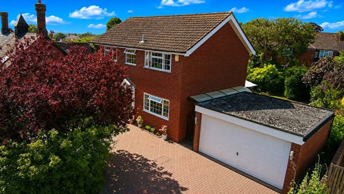 4 Bedroom Detached House For Sale In Main Street, Maids Moreton, MK18