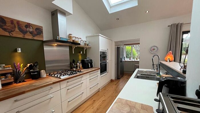 3 Bedroom Terraced House For Sale In Marlborough Ave, Hull, HU5