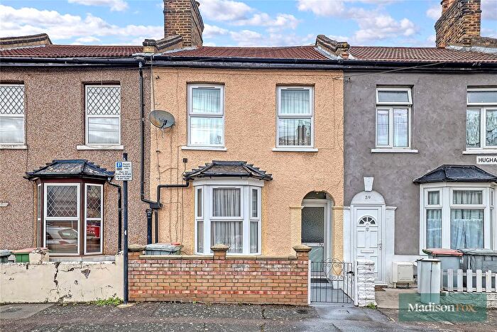 3 Bedroom Terraced House To Rent In Hughan Road, Stratford, London, E15