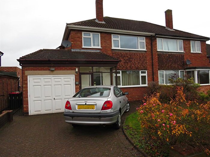 3 Bedroom Semi-Detached House For Sale In Vicarage Lane, Water Orton, Birmingham, B46