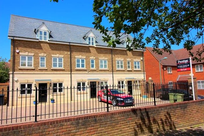 2 Bedroom Flat To Rent In Ayrton Close, Grange Farm, Milton Keynes, MK8