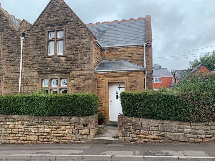 1 Bedroom Flat To Rent In A Knapp Hill, South Petherton, TA13