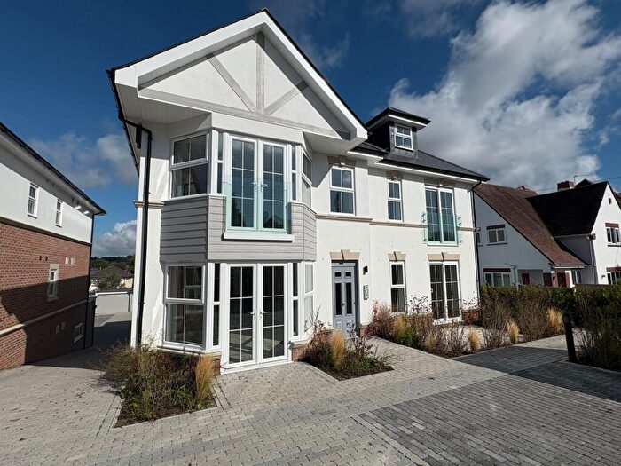 2 Bedroom Apartment To Rent In Upton Way, Broadstone, BH18