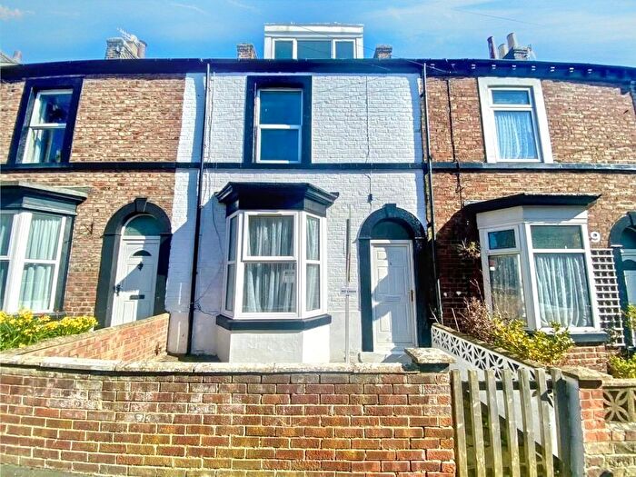 4 Bedroom Town House For Sale In Elgin Street, Whitby, YO21