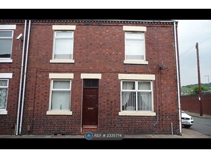 3 Bedroom End Of Terrace House To Rent In Walley Place, Burslem, ST6