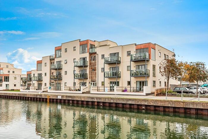 2 Bedroom Flat For Sale In The Anchorage, Portishead, Bristol, BS20