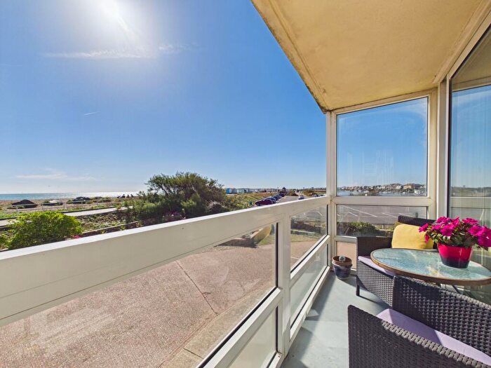 2 Bedroom Apartment To Rent In West Beach, Shoreham-By-Sea, BN43