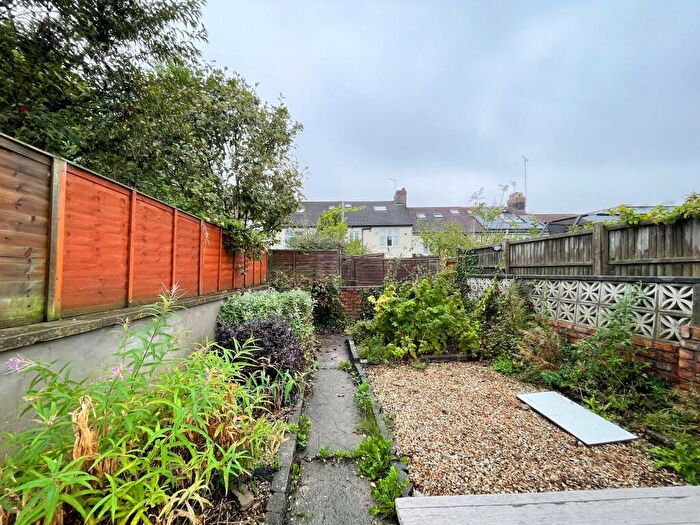 5 Bedroom Terraced House To Rent In Ashgrove Avenue, Ashley Down, Bristol, BS7