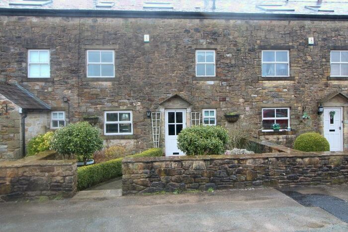 4 Bedroom Terraced House To Rent In Spring Lane, Samlesbury, Preston, PR5