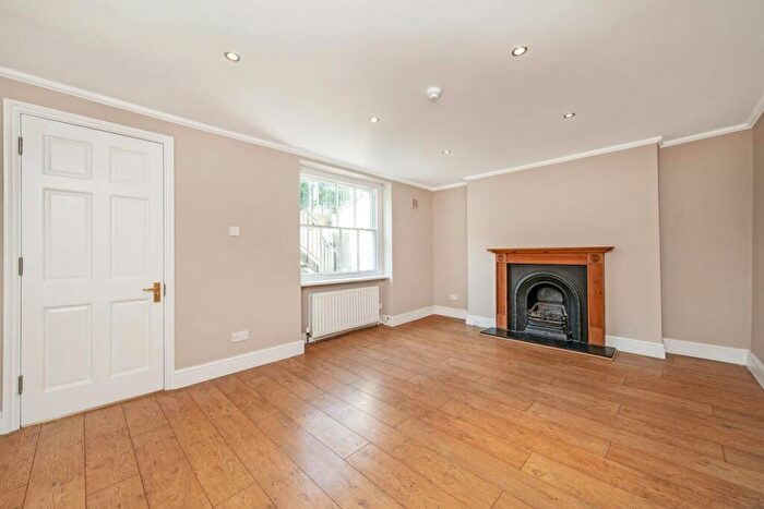 1 Bedroom Flat To Rent In St John Street, London, EC1V