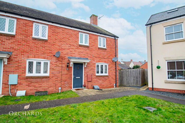 3 Bedroom Semi-Detached House To Rent In Wagstaff Way, Ampthill, Bedford, MK45