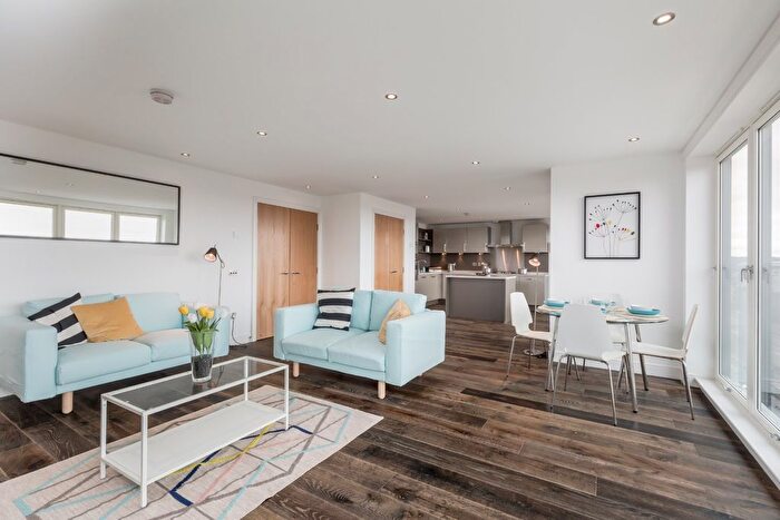 3 Bedroom Flat To Rent In Ravelston Terrace, Ravelston, Edinburgh, EH4