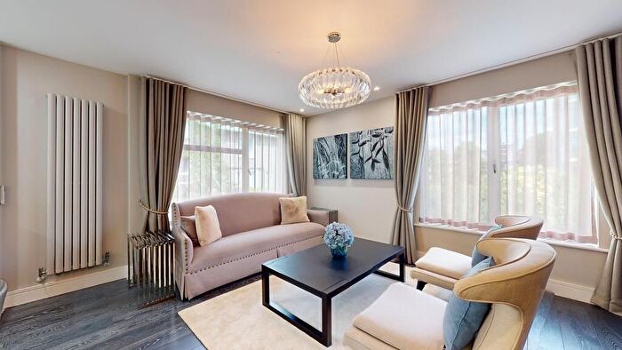 3 Bedroom Flat To Rent In St Johns Wood Park, Maida Vale, NW8
