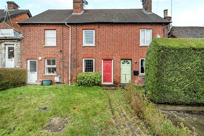 2 Bedroom Terraced House For Sale In Wey Hill, Haslemere, Surrey, GU27