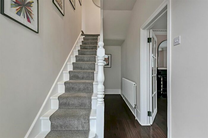 3 Bedroom End Terrace House For Sale In Barrett Road, Walthamstow, London, E17
