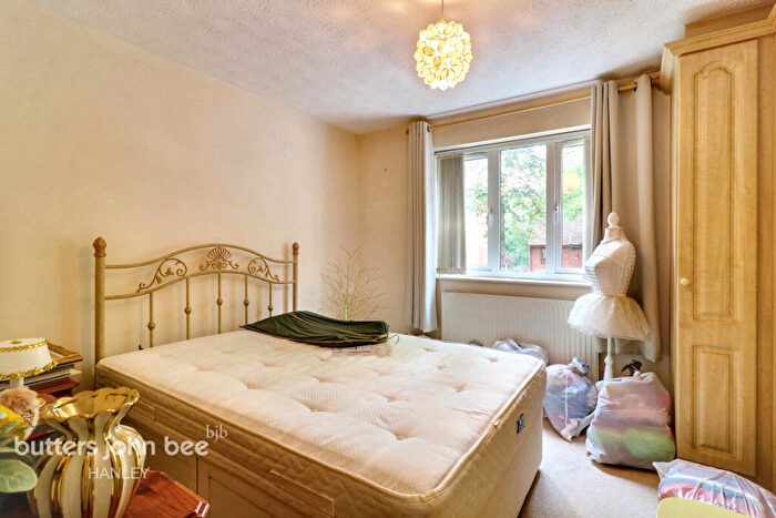 2 Bedroom Apartment For Sale In Leek Road, Stoke-On-Trent, ST1