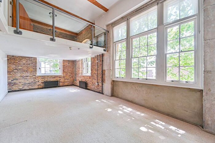 2 Bedroom Flat To Rent In Marlborough Road, Woolwich, London, SE18