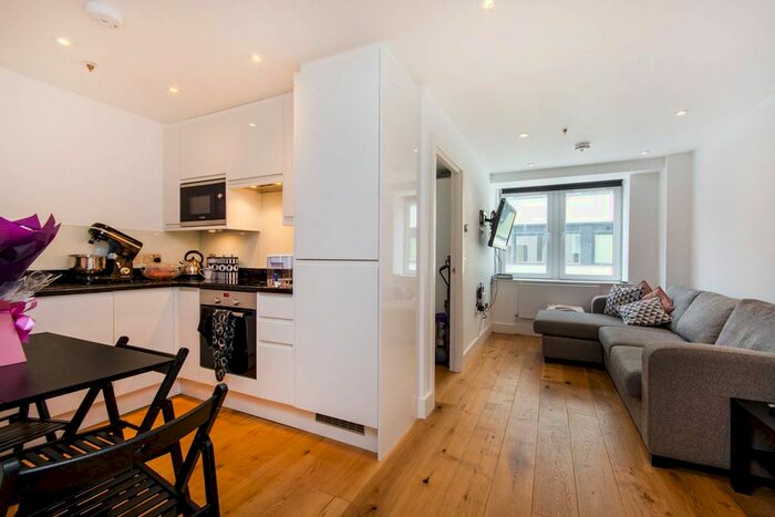 1 Bedroom Flat To Rent In High Street, Croydon, CR0