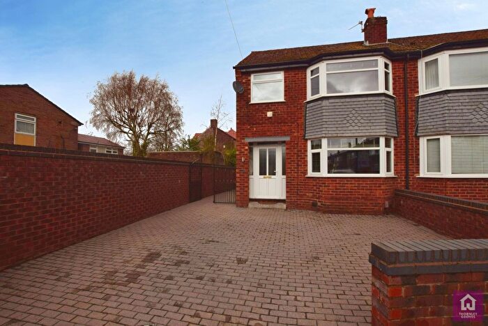 3 Bedroom Semi Detached House For Sale In Beech Road, Sale, Greater Manchester, M33