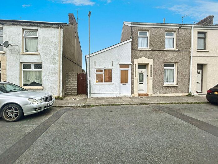 Studio For Sale In Glanmor Terrace, Llanelli, SA15