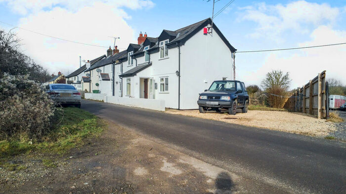 2 Bedroom Cottage For Sale In Green Hill, Royal Wootton Bassett, SN4