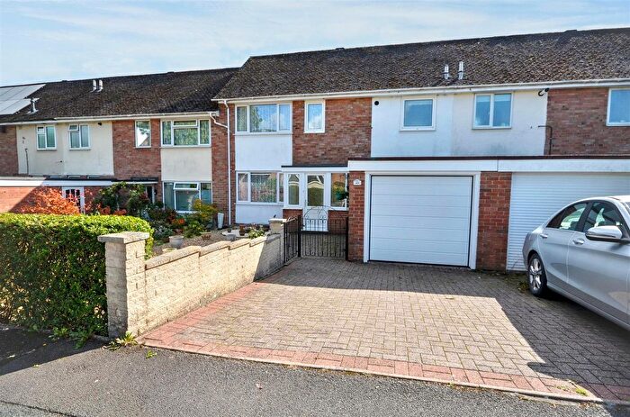 4 Bedroom Terraced House For Sale In Greenside, Yarnfield, Stone, ST15