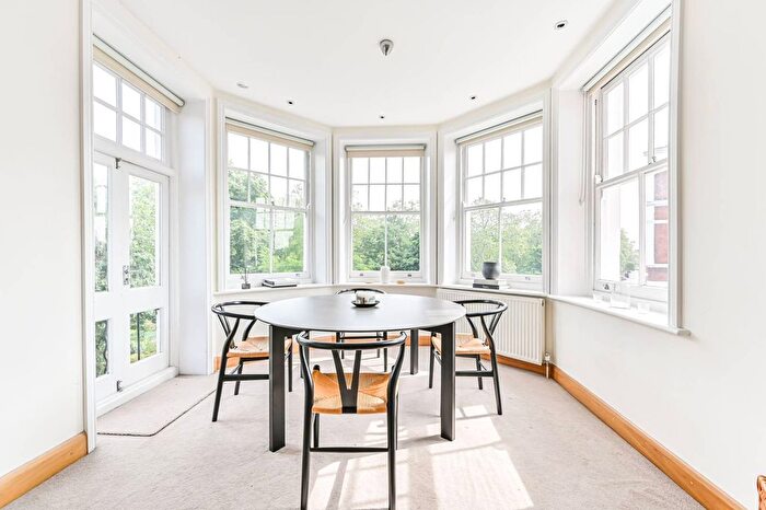 3 Bedroom Flat To Rent In Norfolk Mansions, Prince Of Wales Drive, Battersea Park, London, SW11