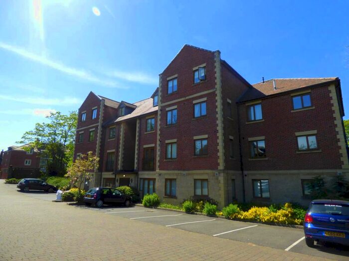 2 Bedroom Apartment To Rent In Balmoral House, NG5