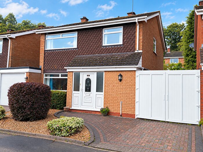 4 Bedroom Detached House For Sale In Woodfield Heights, Tettenhall, Wolverhampton, WV6