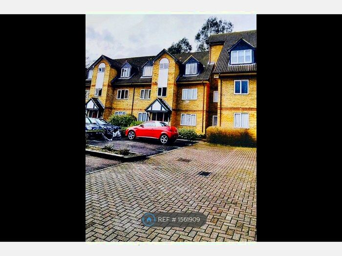 1 Bedroom Flat To Rent In Garston, Watford, Herts, WD25