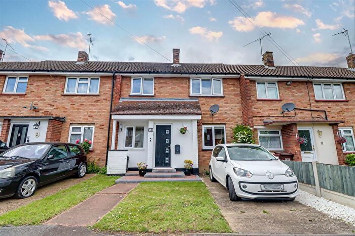 3 Bedroom Terraced House For Sale In Queensmere, Benfleet, SS7