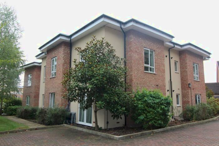 2 Bedroom Flat To Rent In Tiltman Lane, Bletchley, Milton Keynes, MK3