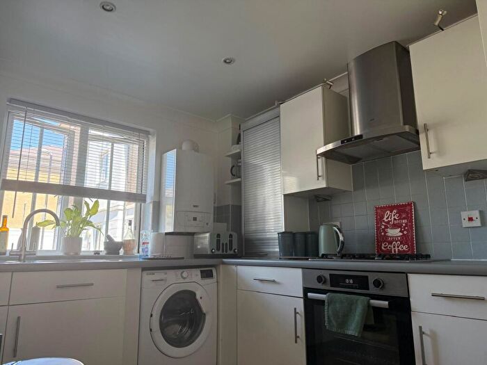 2 Bedroom Flat To Rent In George Williams Way, Colchester Town Centre, Colchester, CO1