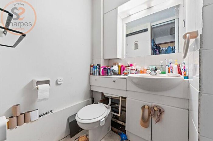 1 Bedroom Studio To Rent In Gilpin Close, Mitcham, Surrey, CR4