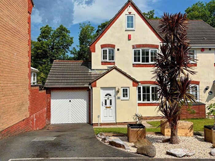 4 Bedroom Semi Detached House For Sale In Plympton, Plymouth, PL7