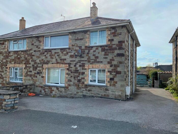 3 Bedroom Semi-Detached House To Rent In St. Marys Road, Bodmin, PL31