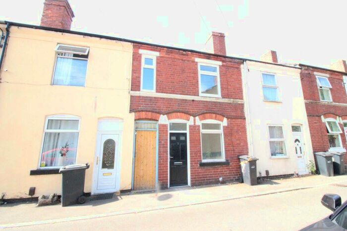 2 Bedroom Terraced House To Rent In Lloyd Street, Dudley, DY2