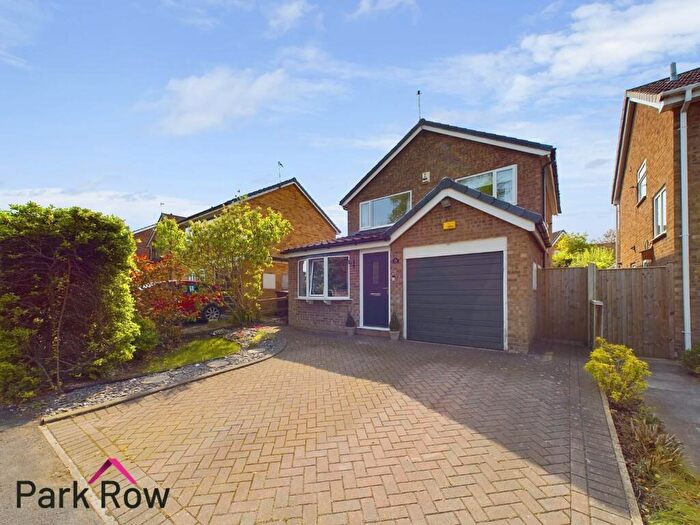 3 Bedroom Detached House For Sale In School Lane, South Milford, Leeds, LS25