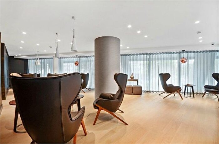 1 Bedroom Flat To Rent In Pinnacle Apartments, Saffron Central Square, Croydon, CR0