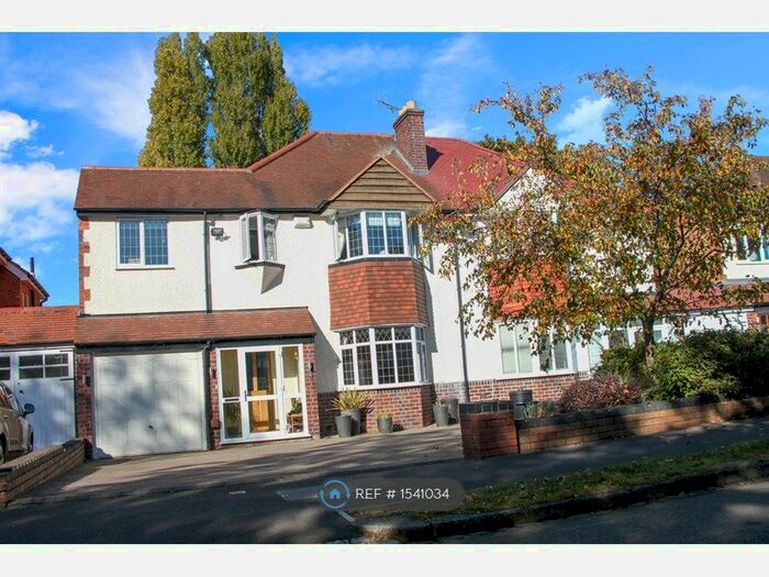 4 Bedroom Semi-Detached House To Rent In Welford Road, Sutton Coldfield, B73