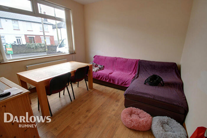 3 Bedroom End Of Terrace House For Sale In Linden Grove, Cardiff, CF3