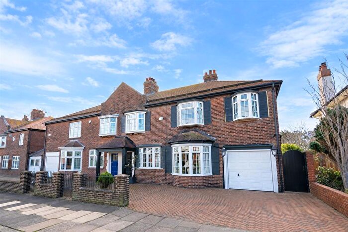 4 Bedroom Semi Detached House For Sale In Brierdene Crescent, Whitley Bay, NE26