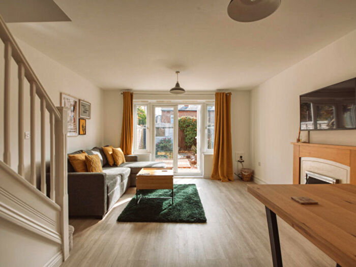 2 Bedroom Terraced House To Rent In Battle Place, Reading, RG30