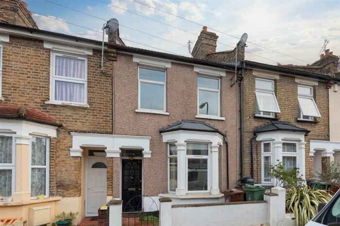 2 Bedroom Terraced House To Rent In Bromley Road, London, E17