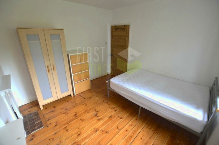 2 Bedroom Semi-Detached House To Rent In Westbury Road, Clarendon Park, LE2