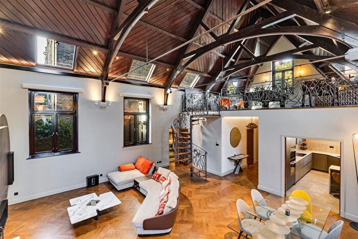 4 Bedroom Detached House To Rent In Denning Road, Hampstead, London, NW3