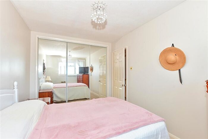 3 Bedroom Terraced House For Sale In Goldcrest Drive, Ridgewood, Uckfield, East Sussex, TN22