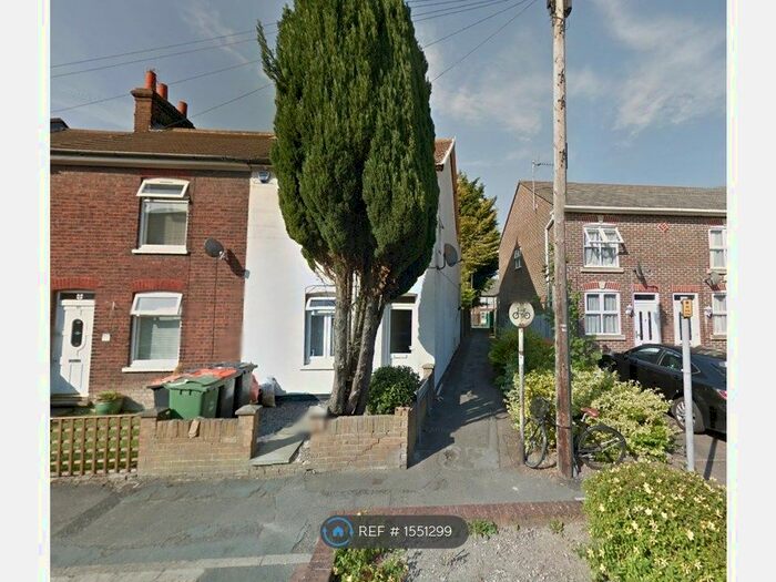 3 Bedroom End Of Terrace House To Rent In Victoria Street, Dunstable, LU6